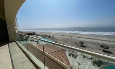 CONDOMINIO EN VENTA , A LA ORILLA DEL MAR