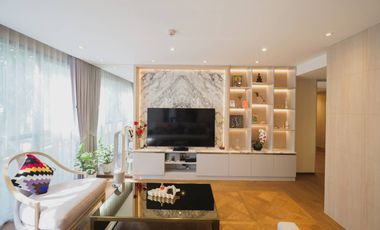 **The Only Combined Unit in the Project! Rare Find! Spacious 2-Bedroom Condo at Via BOTANI, 126 SQ.M., Near BTS Thonglor and Phrom Phong**