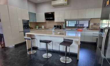 single house for sale, modern style, luxury. Chaloem Phrakiat 30 with swimming pool, living area 780 sq m., size 495 sqw., parking for 10 cars, with f