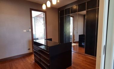 single house for sale, modern style, luxury. Chaloem Phrakiat 30 with swimming pool, living area 780 sq m., size 495 sqw., parking for 10 cars, with f