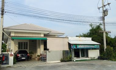 88797 - ขายบ้านเดี่ยวหมู่บ้านณัฐรียา 61 ตรว.พร้อมร้านค้า อ.เมืองเพชรบุรี