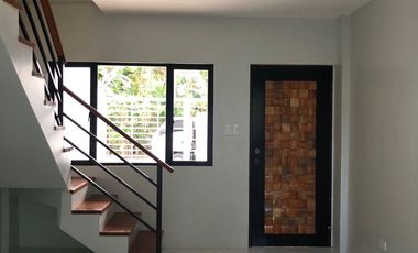 Pecsonville Townhouse