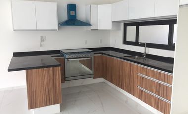 Casa en Venta en Residencial Lago Esmeralda