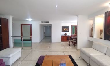 Apartamento amoblado en arriendo en Alto Prado.