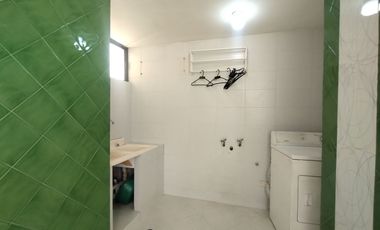 Apartamento amoblado en arriendo en Alto Prado.