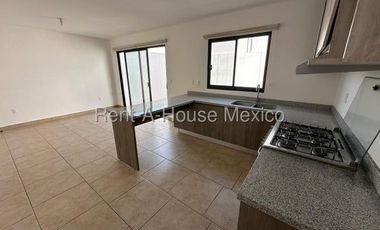 Casa en venta El salitre 3 habitaciones FVR