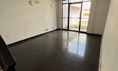 SE VENDE ESPECTACULAR CASA 2P BARRIO ALTICO NEIVA (HUI-COL)
