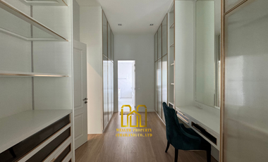 **🏡 For Sale or Rent: Artiverse Luxury Home 🏡**  Bangna