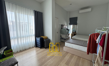 **🏡 For Sale or Rent: Artiverse Luxury Home 🏡**  Bangna