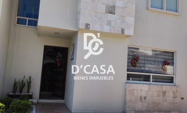 Hermosa casa en venta en Senda Real