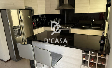 Hermosa casa en venta en Senda Real