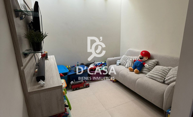Hermosa casa en venta en Senda Real