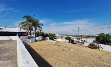 TERRENO EN RENTA EN CORREGIDORA JUNTO A SANTA BARBARA, SOBRE CARRETERA
