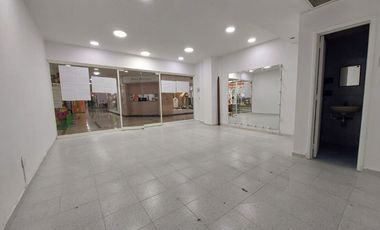 VENDO LOCAL COMERCIAL CON BAÑO PRIVADO EN IV ETAPA CABECERA