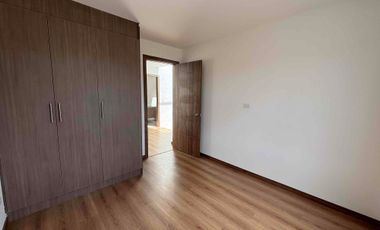 Venta de casa por estrenar en Llano grande
