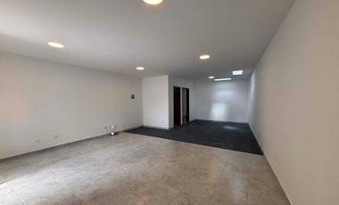 Venta de casa por estrenar en Llano grande