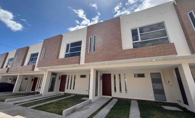 Venta de casa por estrenar en Llano grande