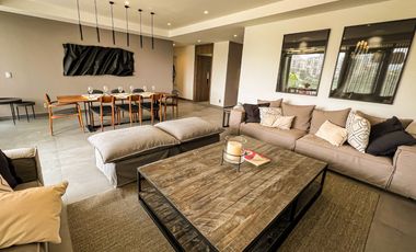 Departamento En Venta En Bosque Real Ivy, 3 Recámaras Frente al Campo De Golf