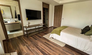 Departamento En Venta En Bosque Real Ivy, 3 Recámaras Frente al Campo De Golf