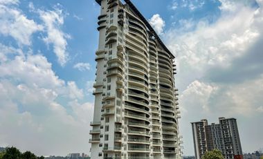 Departamento En Venta En Bosque Real Ivy, 3 Recámaras Frente al Campo De Golf