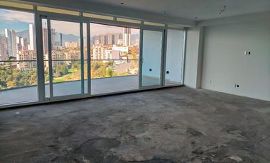 Departamento En Venta En Bosque Real Ivy, 3 Recámaras Frente al Campo De Golf