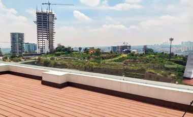 Penthouse De Lujo En Venta En Isola Bosque Real, Nuevo, 3 Recámaras, 150 M² De Terraza
