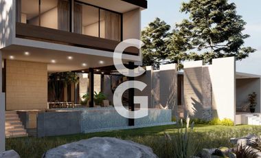 Casa en Venta en Cancun en Residencial Lagos del Sol con Cine y Alberca