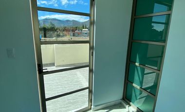 EN VENTA CASA DE TRES PLATAS , EN FRACC. RESIDENCIAL HACIENDA REAL, TOLCAYUCA HGO.