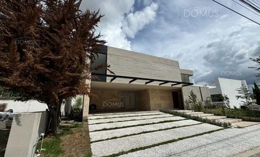 ¡OPORTUNIDAD! SE VENDE CASA EN CLUB DE GOLF PACHUCA
