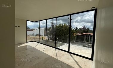 ¡OPORTUNIDAD! SE VENDE CASA EN CLUB DE GOLF PACHUCA