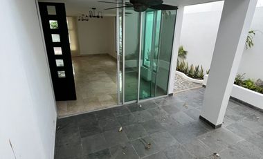 CASA EN VENTA EN VILLA CAMPESTRE DE 3 HABITACIONES PISOS DE MARMOL