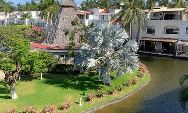 HERMOSA VILLA EN VENTA DENTRO DE VIDANTA ACAPULCO CON VISTA Y SALIDA AL CAMPO DE GOLF