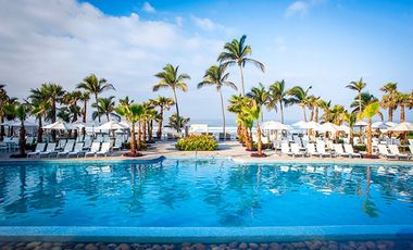 HERMOSA VILLA EN VENTA DENTRO DE VIDANTA ACAPULCO CON VISTA Y SALIDA AL CAMPO DE GOLF