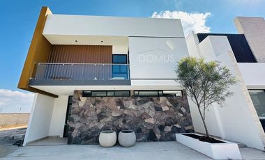 CASA EN VENTA GEMA RESIDENCIAL