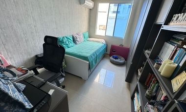 APARTAMENTO EN ALTO PRADO EN VENTA. 3 CUARTOS CON BAÑO Y ESTAR DE ALCOBAS