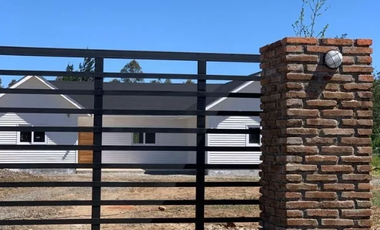 Hermosa Casa Nueva A Estrenar En Parcela, Pelarco