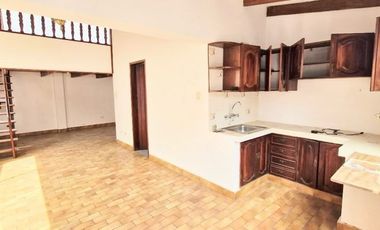 CASA EN VALLE HERMOSO SURCO