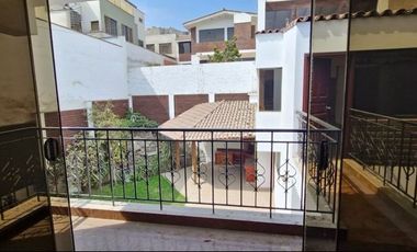 CASA EN VALLE HERMOSO SURCO