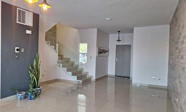CASA EN RENTA FRACC. RESERVA SUR ZONA CAMPOS ELISEOS