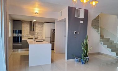 CASA EN RENTA FRACC. RESERVA SUR ZONA CAMPOS ELISEOS