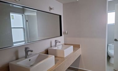 CASA EN RENTA FRACC. RESERVA SUR ZONA CAMPOS ELISEOS