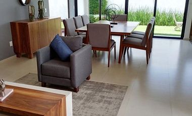 Casa en venta en Metepec con amenidades de lujo - Gimnasio, Ludoteca, Casa de descanso