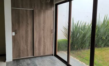 Casa en Venta con Family Room y Terraza - Lerma