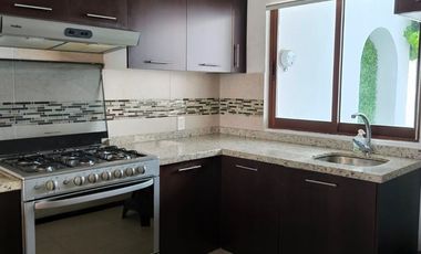 Casa en Venta con Family Room y Terraza - Lerma