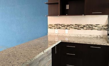 Casa en Venta con Family Room y Terraza - Lerma