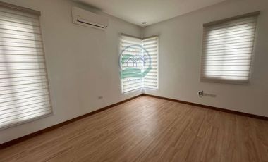 3 STOREY 4-BEDROOM VILLA FOR RENT IN ANGELES CITY