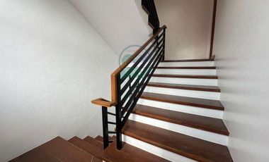 3 STOREY 4-BEDROOM VILLA FOR RENT IN ANGELES CITY