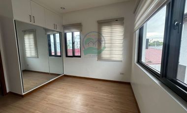 3 STOREY 4-BEDROOM VILLA FOR RENT IN ANGELES CITY