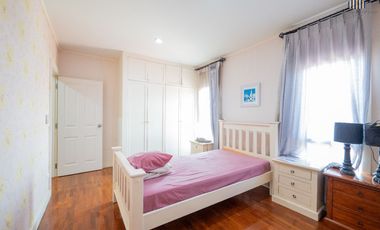 House for Sale at Grand Canal Donmuang - Waterfront Curve View in International Community! House for Sale: Grand Canal Donmuang