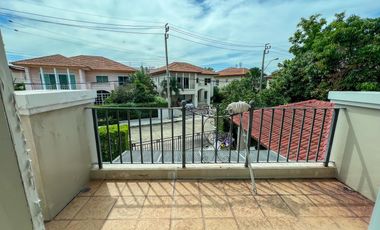 House for Sale at Grand Canal Donmuang - Waterfront Curve View in International Community! House for Sale: Grand Canal Donmuang
